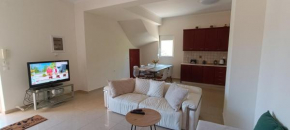 Spacious and Comfortable Holiday Apartment - Alex Apartment I